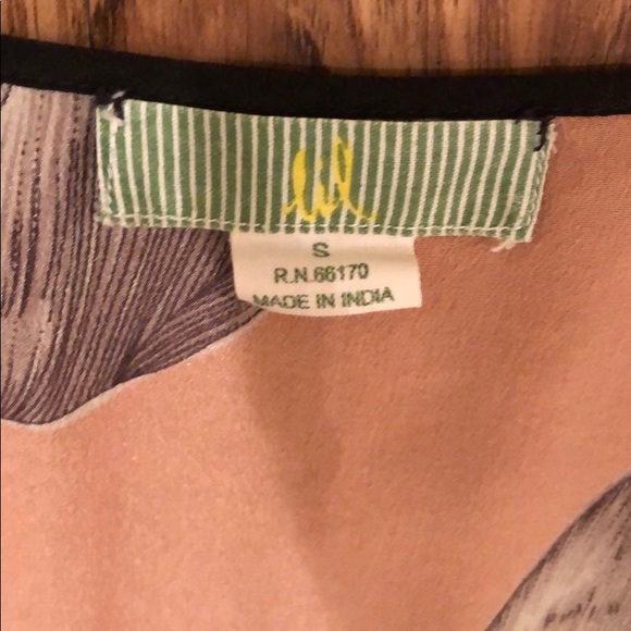 Lil silk floral caftan - Picture 4 of 5